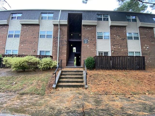 view of building exterior