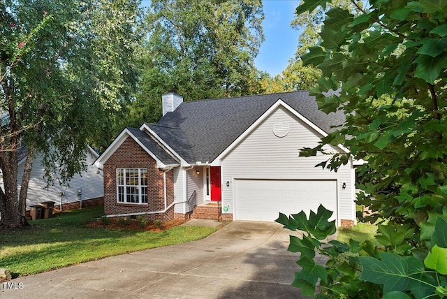 view of front facade featuring a front yard and a garage