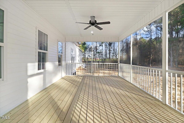 deck with ceiling fan