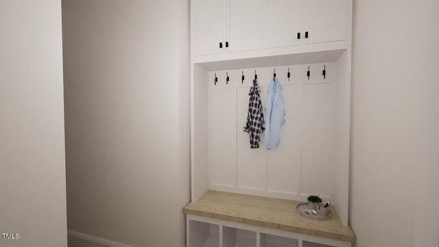 3301 Dell Dr, Raleigh, NC 27609 - view of mudroom