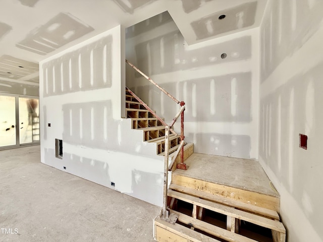 3301 Dell Dr, Raleigh, NC 27609