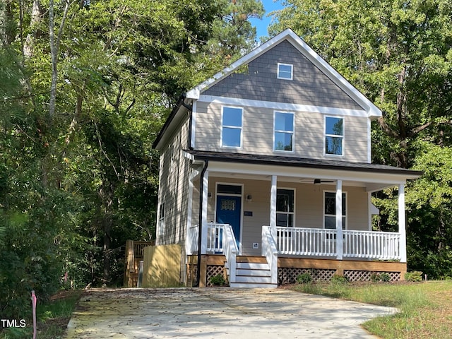 view of front facade featuring a porch