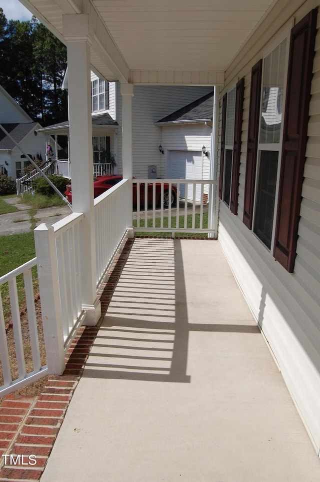 balcony featuring a porch