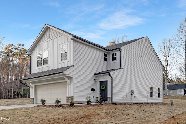 view of front of home featuring a garage