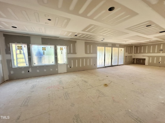 7000 N Ridge Dr, Raleigh, NC 27615 - view of unfurnished living room