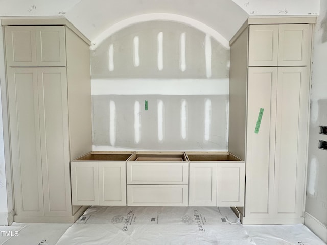 7000 N Ridge Dr, Raleigh, NC 27615 - view of mudroom