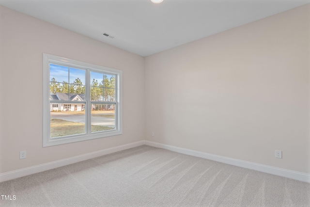 empty room featuring carpet