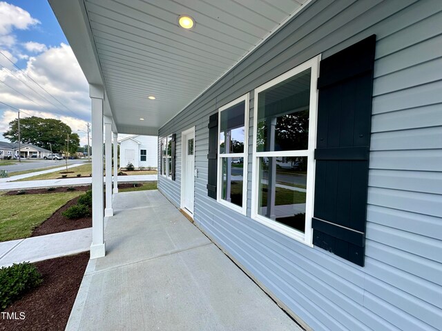 view of patio / terrace featuring covered porch