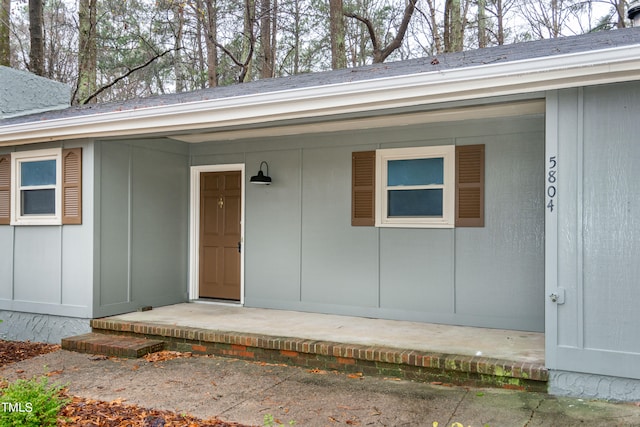 property entrance with a porch