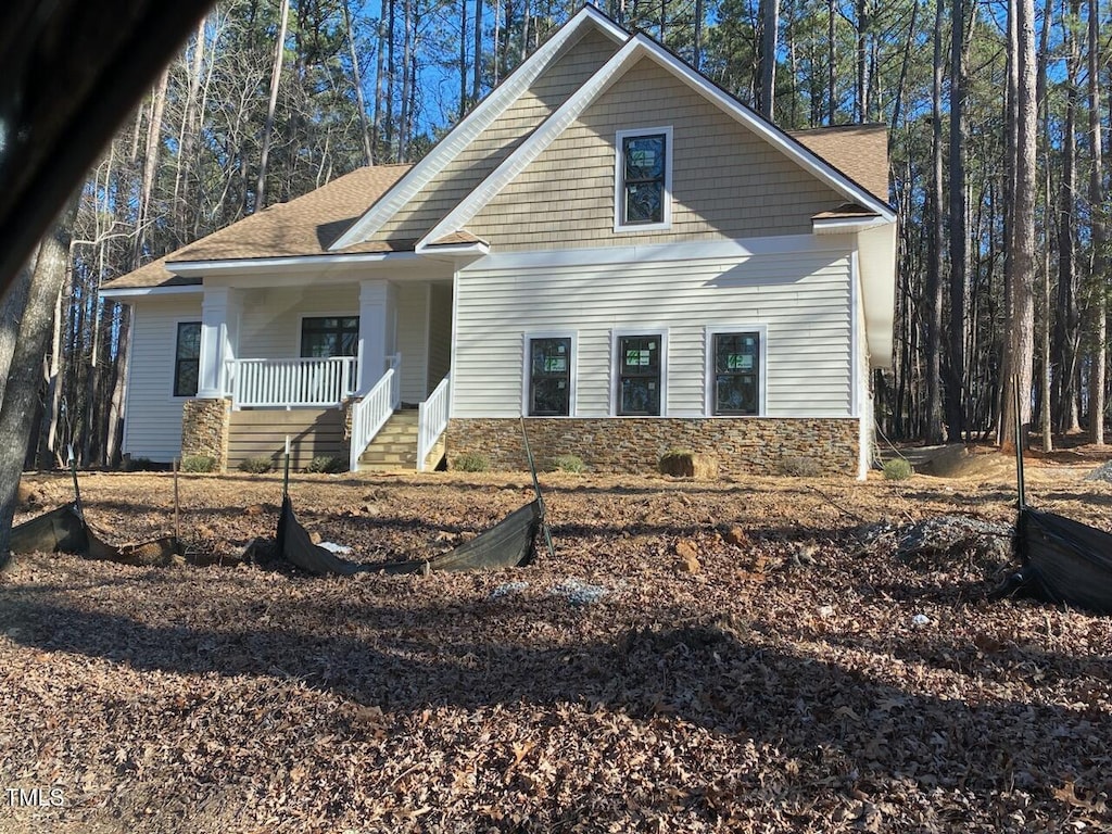 view of front facade with covered porch