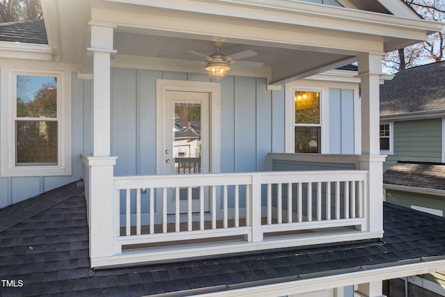 entrance to property with ceiling fan