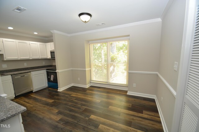 500 W Woodcroft Pkwy Unit 8C, Durham, NC 27713 - kitchen with visible vents, ornamental molding, dishwasher, and dark wood-type flooring