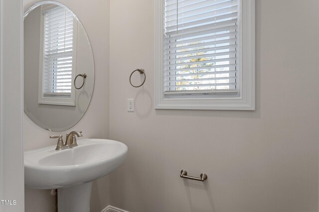 bathroom with sink