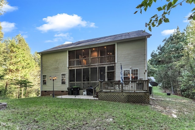 319 River Knoll Dr, Clayton, NC 27527 - rear view of house with a patio, crawl space, a wooden deck, a yard, and a sunroom