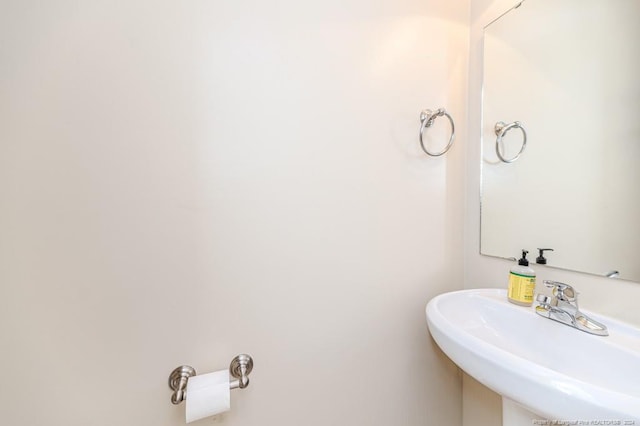 3375 Carolina Way, Sanford, NC 27332 - bathroom with a sink