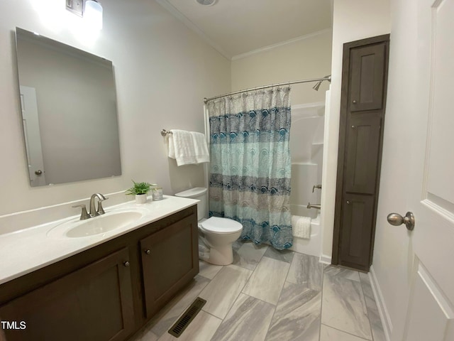 full bathroom featuring vanity, shower / bath combo with shower curtain, toilet, and crown molding