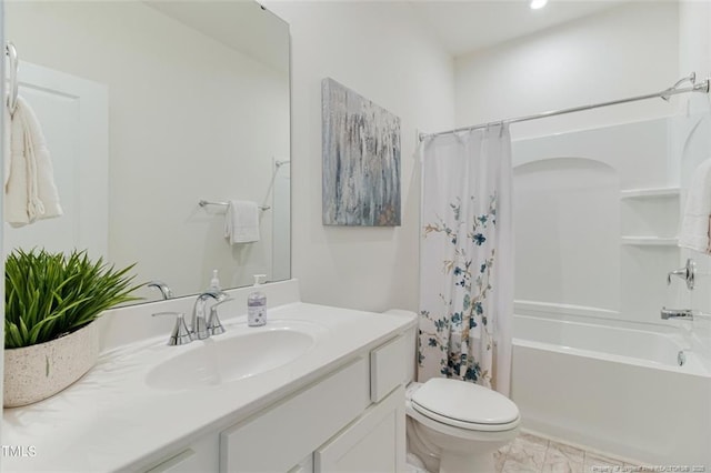 bathroom featuring toilet, vanity, shower / tub combo with curtain, and recessed lighting