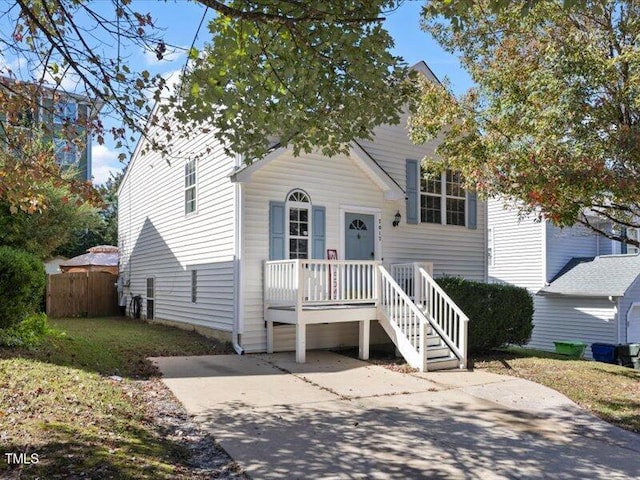 view of front of home