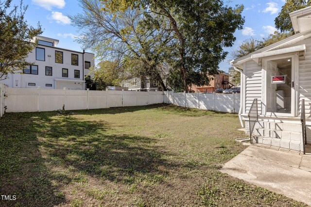 810 E Edenton St, Raleigh, NC 27601 - view of fenced yard