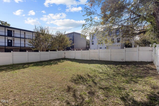 810 E Edenton St, Raleigh, NC 27601 - view of fenced backyard