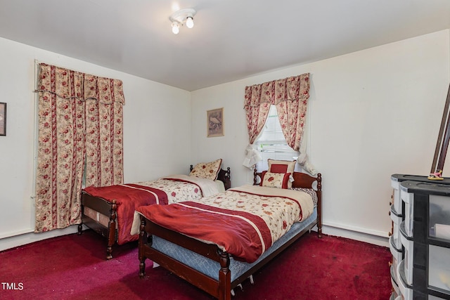 bedroom with carpet flooring