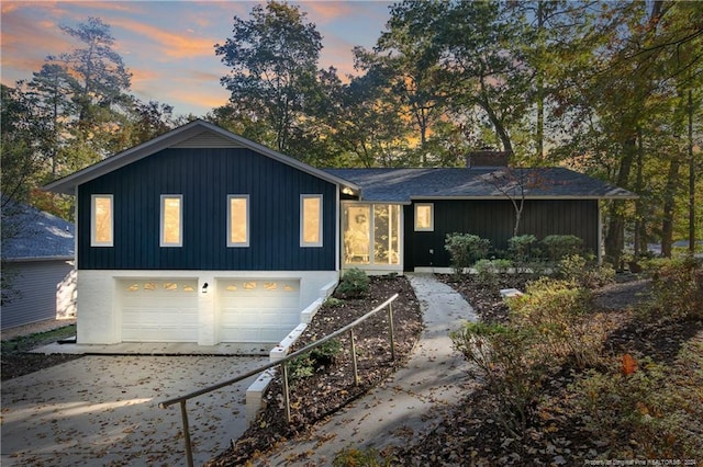 view of front facade with a garage