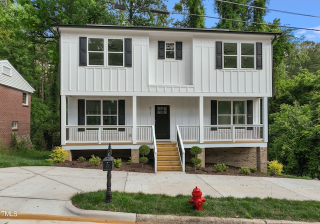 view of front of house featuring covered porch