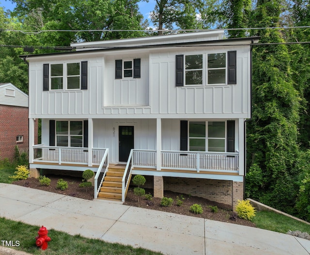 view of front of property with covered porch