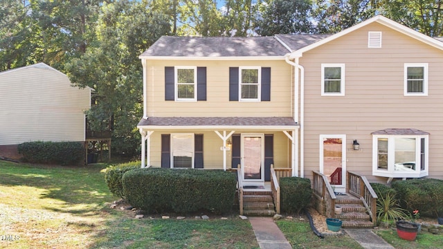 view of front of property with a front yard