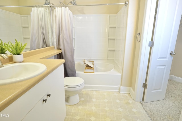 bathroom with toilet, baseboards, vanity, and shower / tub combo with curtain