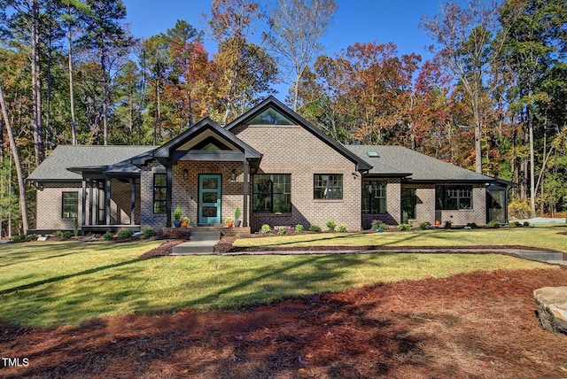 view of front facade with a front lawn