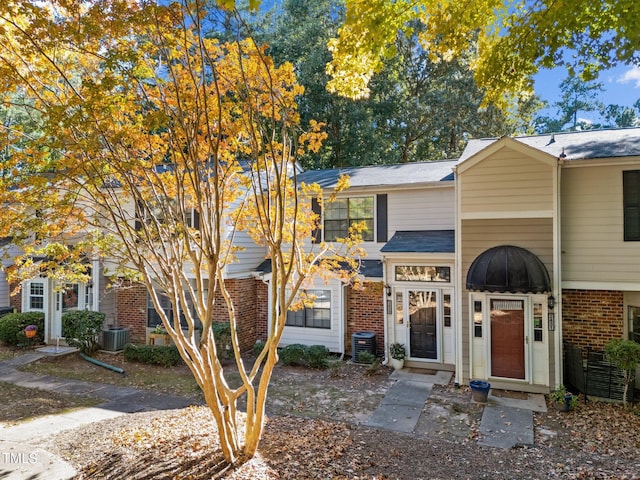 view of front of property featuring central AC