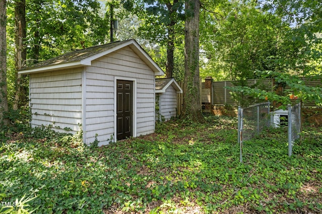 view of outbuilding