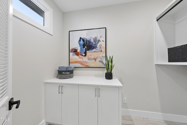 662 Manchester Dr, Raleigh, NC 27609 - detailed view of baseboards