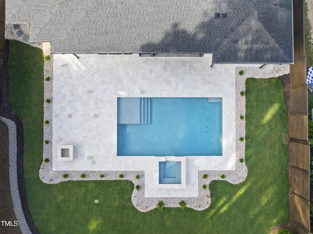 662 Manchester Dr, Raleigh, NC 27609 - bird's eye view of a pool