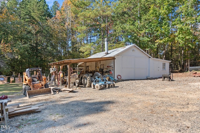 exterior space featuring a shed