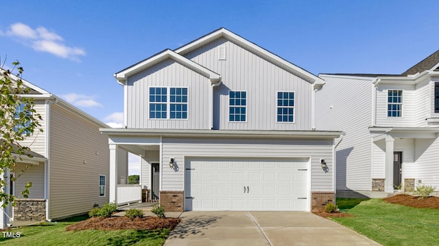 view of front of house with a garage