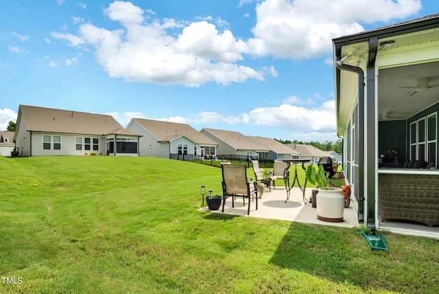 view of yard featuring a patio area