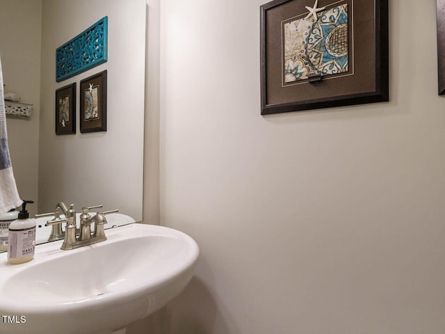 bathroom with sink