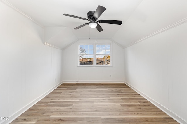 bonus room featuring light wood-type flooring, vaulted ceiling, and ceiling fan