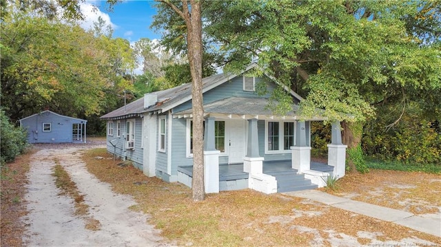 bungalow-style house with covered porch