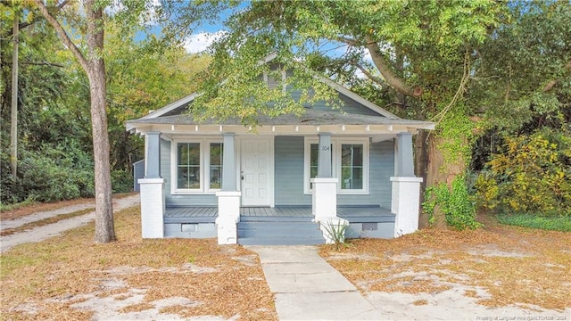 view of front of house featuring covered porch