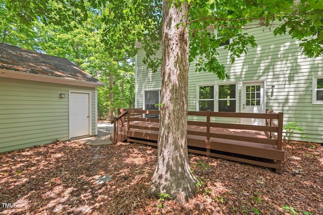 120 Kingston Dr, Chapel Hill, NC 27514 - view of wooden deck