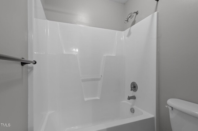 5600 Thornburg Dr, Wake Forest, NC 27587 - full bath featuring toilet and shower / bathtub combination