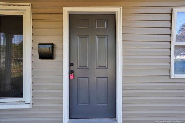 view of entrance to property