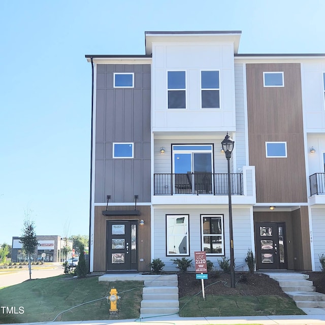 view of front of house