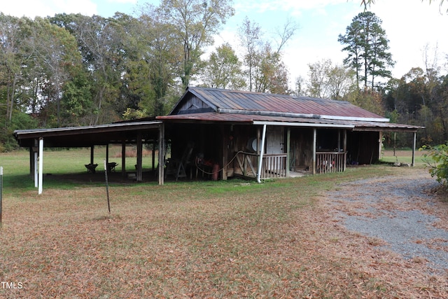 view of outbuilding