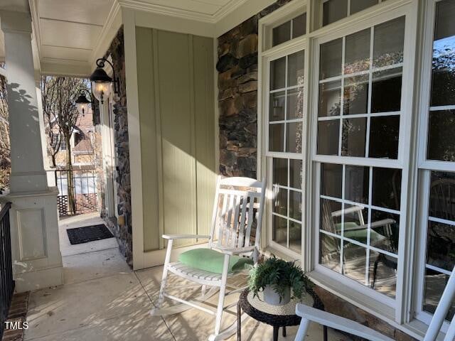 balcony with a porch