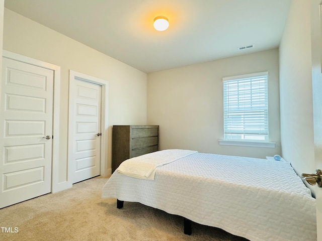 bedroom featuring carpet floors