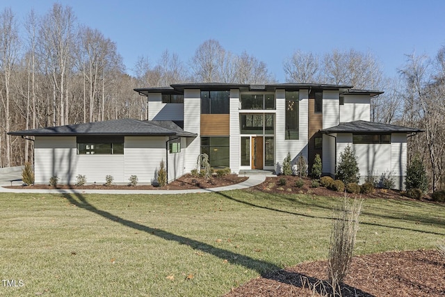 prairie-style house with a front yard